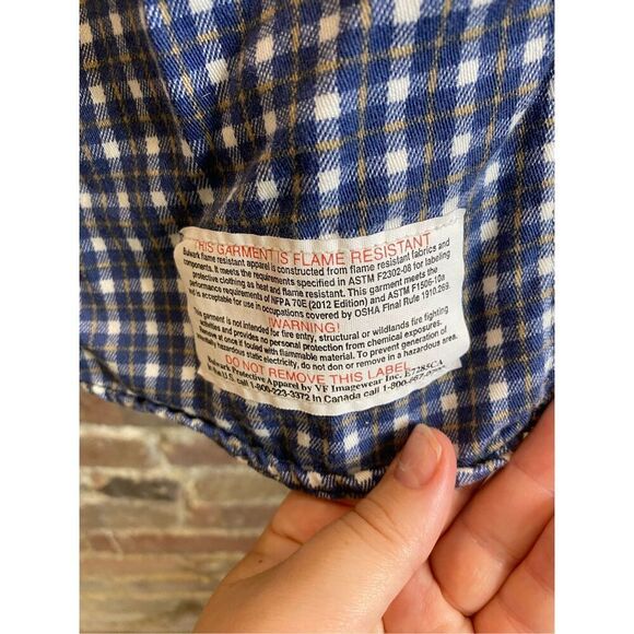 Bulwark Protective Apparel Flame-Resistant Plaid Blue Shirt Medium_Reg - Picture 4 of 5